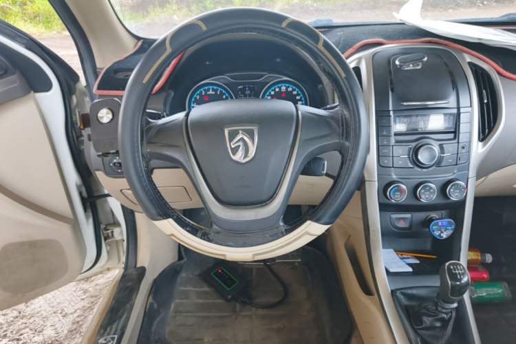 Used Baojun 630 2013 1.5L manual Comfort trim Steering Wheel