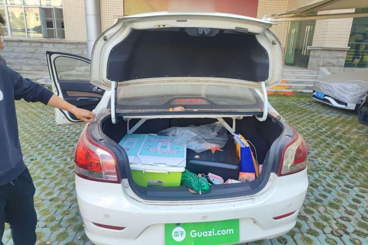 Used Baojun 630 2013 1.5L manual Comfort trim Trunk