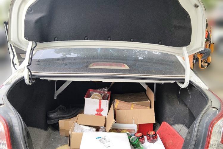 Used Baojun 630 2013 1.8L manual Comfort trim level Trunk
