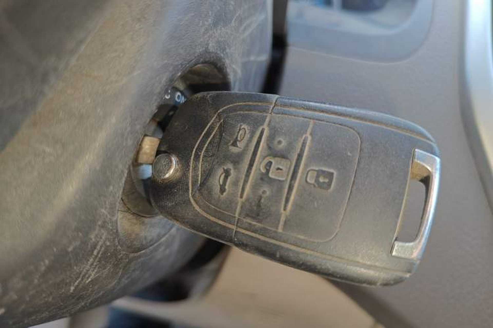 Used Baojun 630 2013 1.5L manual Comfort trim Vehicle Key