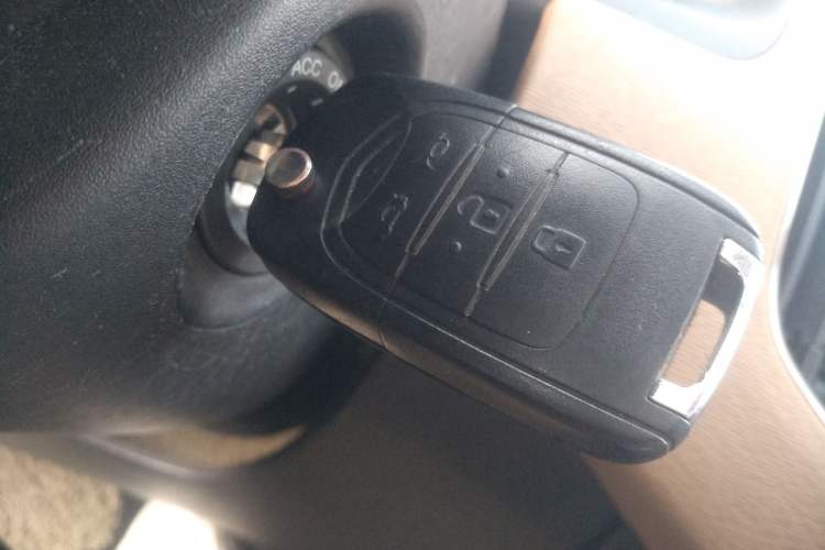 Used Baojun 630 2013 1.5L automatic Elite version Vehicle Key