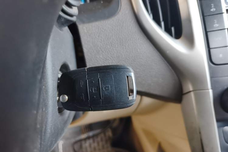Used Baojun 630 2013 1.5L manual Comfort trim Vehicle Key