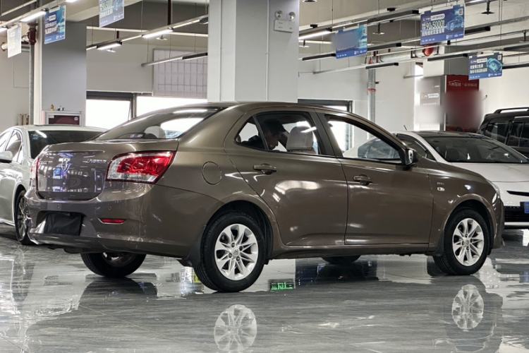Used Baojun 630 2013 1.5L manual Comfort trim Exterior 3
