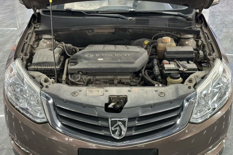Used Baojun 630 2013 1.5L manual Comfort trim Exterior 7