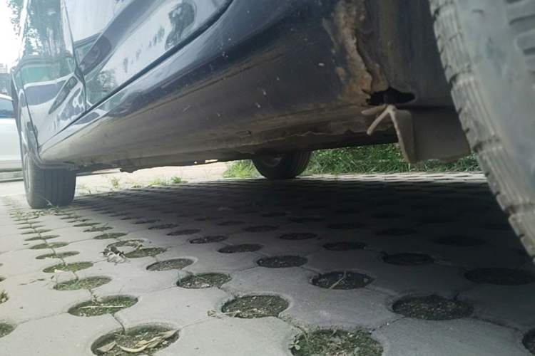 Used Baojun 630 2014 1.5L manual Comfort trim level Chassis Rear Left