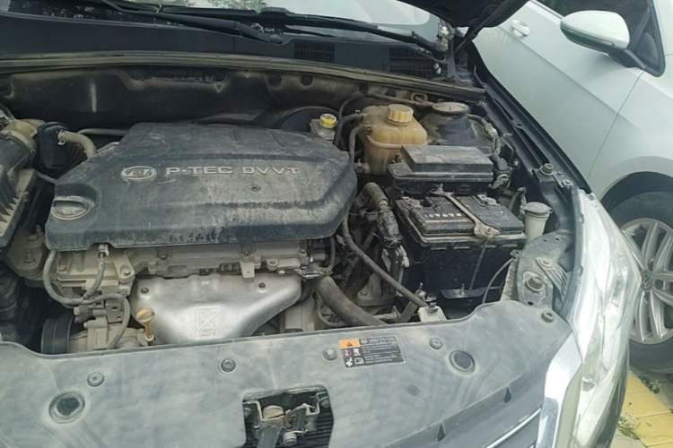 Used Baojun 630 2014 1.5L manual Comfort trim level Engine Bay Left
