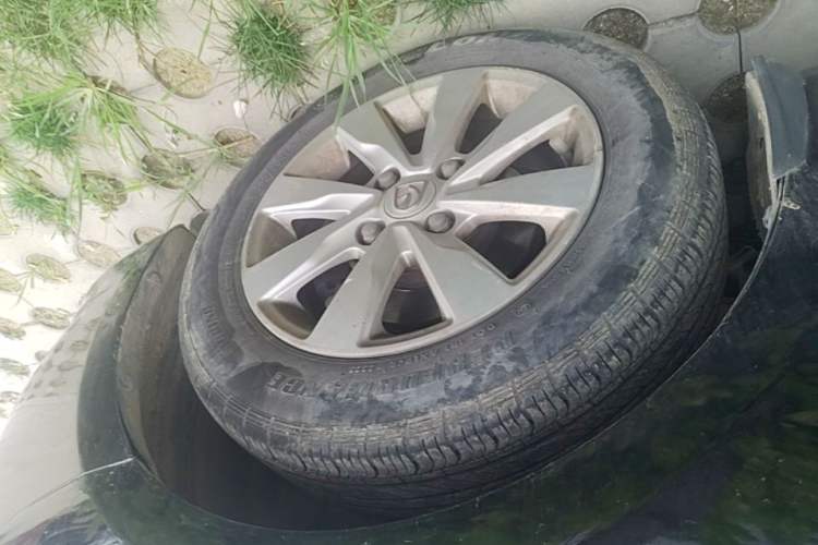 Used Baojun 630 2014 1.5L manual Comfort trim level Right Front Wheel Hub