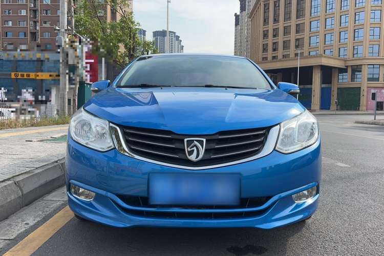 Used Baojun 630 2014 1.5L manual Elite version Front