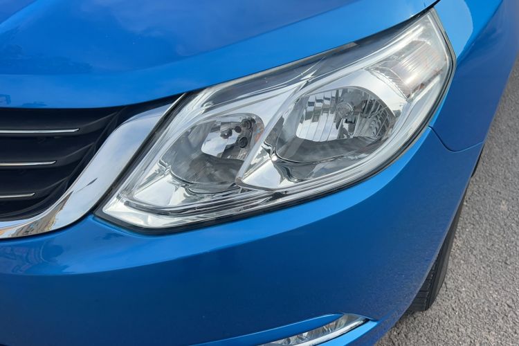 Used Baojun 630 2014 1.5L manual Elite version Left Front Headlight