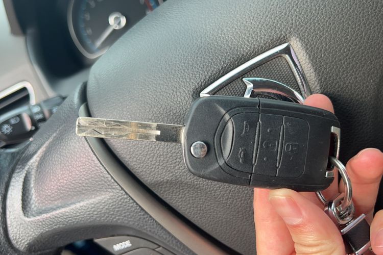 Used Baojun 630 2014 1.5L manual Elite version Vehicle Key