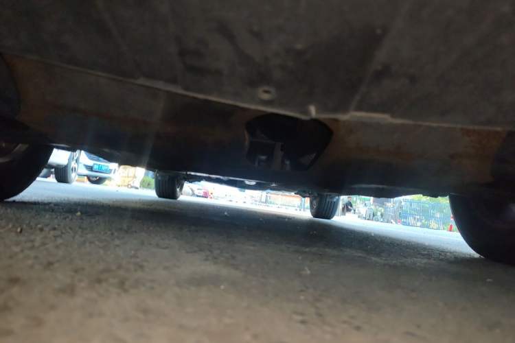 Used Baojun 630 2014 1.5L manual Comfort trim level Chassis Front