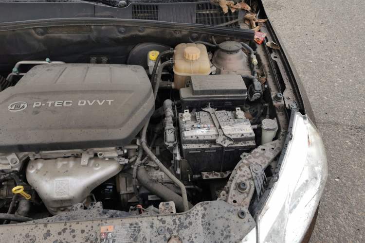 Used Baojun 630 2014 1.5L Automatic Elite Model Engine Bay Left