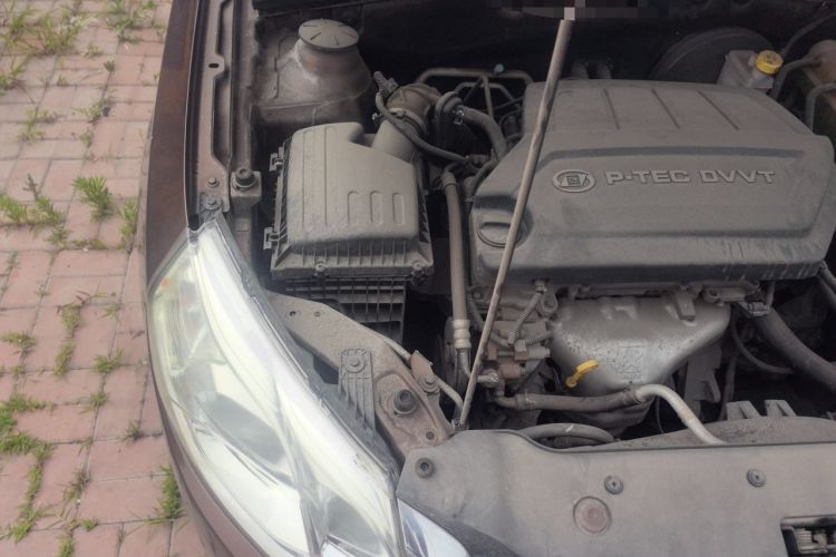 Used Baojun 630 2014 1.5L manual standard version Engine Bay Right