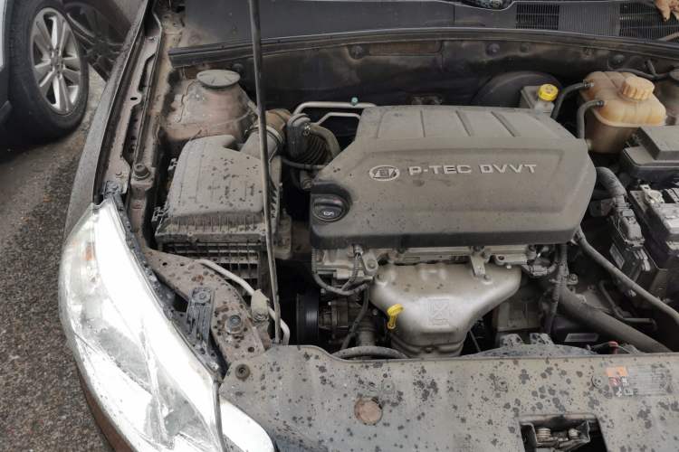 Used Baojun 630 2014 1.5L Automatic Elite Model Engine Bay Right