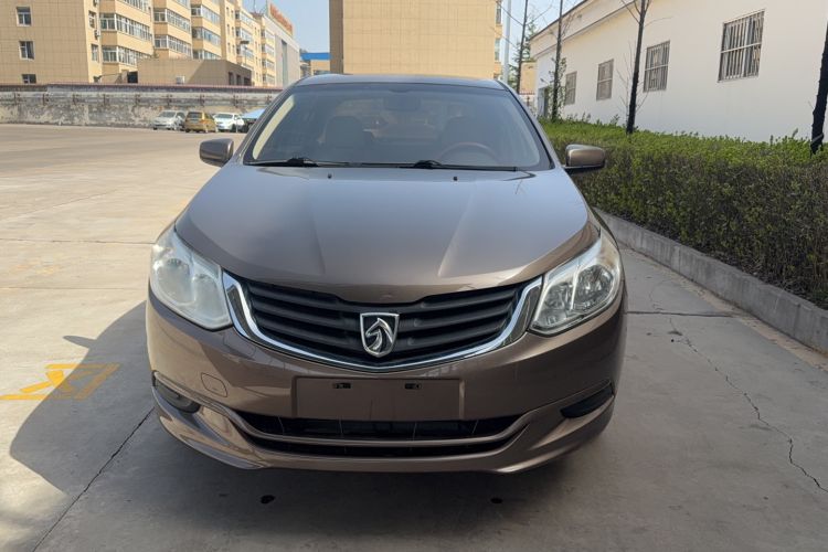 Used Baojun 630 2014 1.5L manual standard version Exterior 1