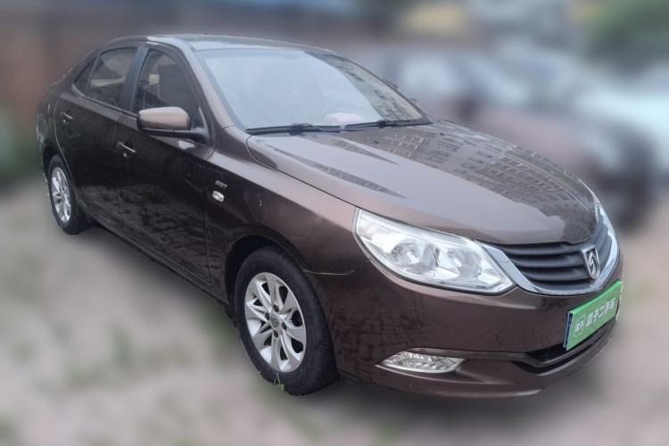Used Baojun 630 2014 1.5L manual standard version Front Right 45 Deg