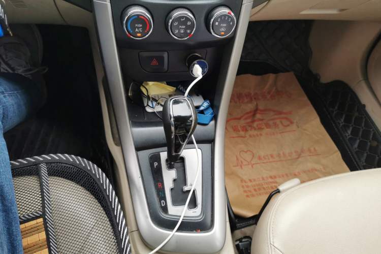 Used Baojun 630 2014 1.5L Automatic Elite Model Gear Lever