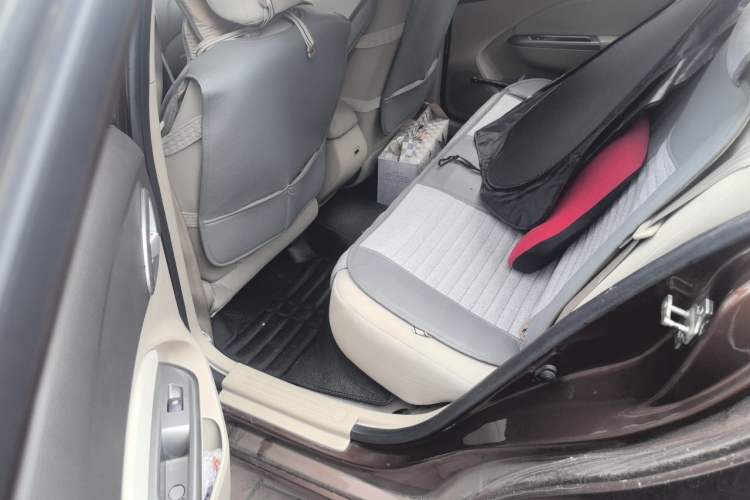 Used Baojun 630 2014 1.5L manual standard version Left Rear Seat