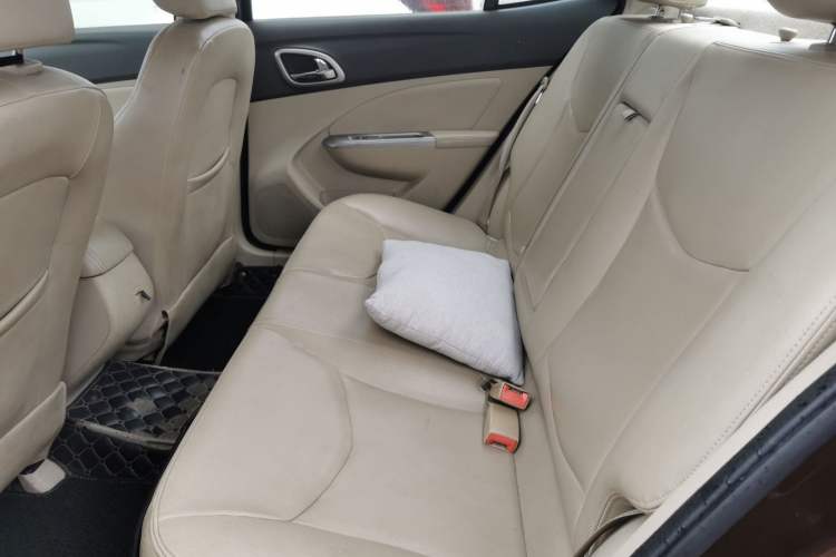 Used Baojun 630 2014 1.5L Automatic Elite Model Left Rear Seat