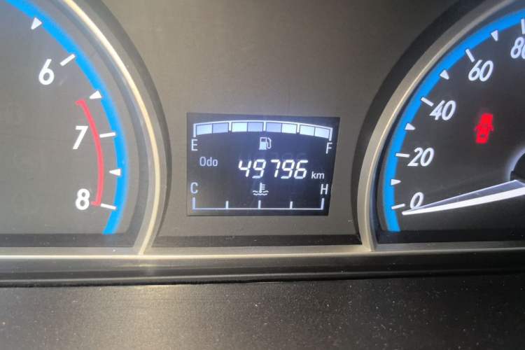 Used Baojun 630 2014 1.5L manual standard version Odometer Close Up