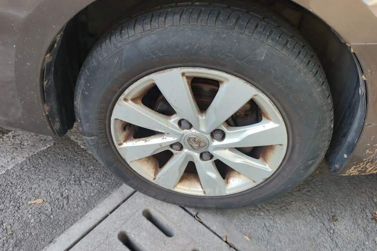 Used Baojun 630 2014 1.5L manual Comfort trim level Right Front Wheel Hub