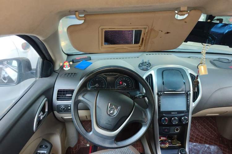Used Baojun 630 2014 1.5L manual Comfort trim level Steering Wheel
