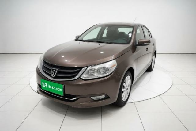 Baojun 630 2014 1.5L manual Comfort trim level usado