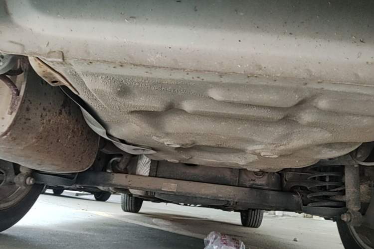 Used Baojun 630 2014 1.5L manual Comfort trim level Chassis Rear