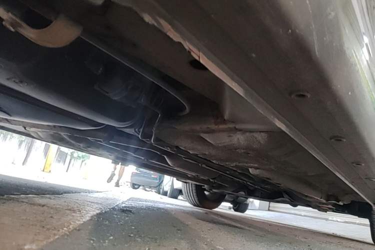 Used Baojun 630 2014 1.5L manual Comfort trim level Chassis Rear Right