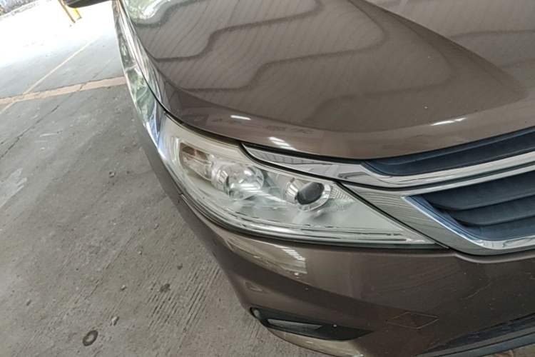Used Baojun 630 2014 1.5L manual Comfort trim level Right Front Headlight