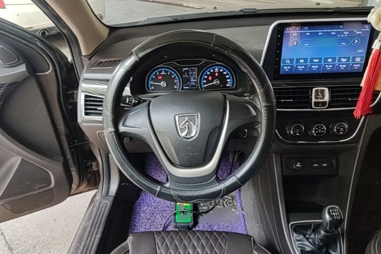 Used Baojun 630 2014 1.5L manual Comfort trim level Steering Wheel