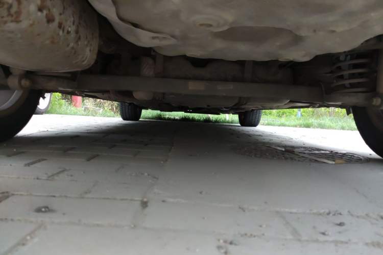 Used Baojun 630 2014 1.5L manual Comfort trim level Chassis Rear