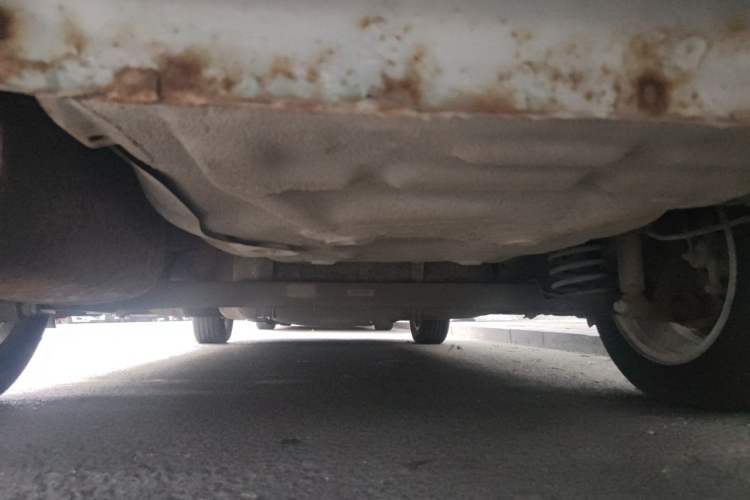Used Baojun 630 2014 1.5L manual Comfort trim level Chassis Rear
