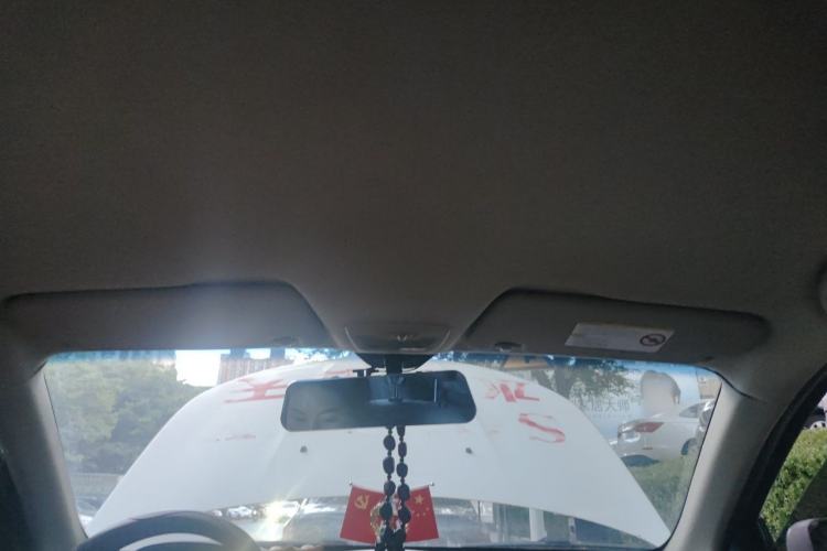 Used Baojun 630 2014 1.5L manual Comfort trim level Headliner