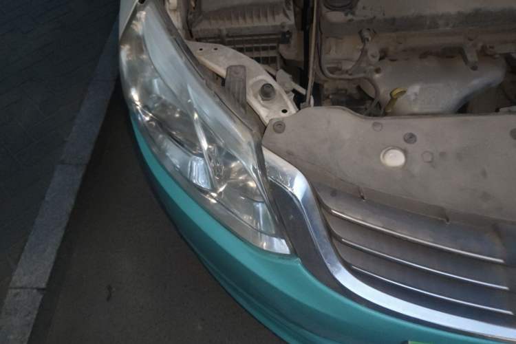 Used Baojun 630 2014 1.5L manual Comfort trim level Right Front Headlight