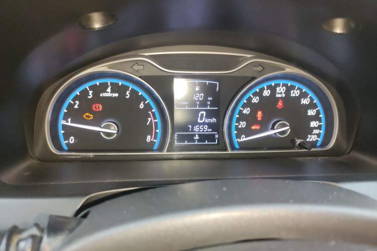 Used Baojun 630 2014 1.5L manual Comfort trim level Odometer Close Up