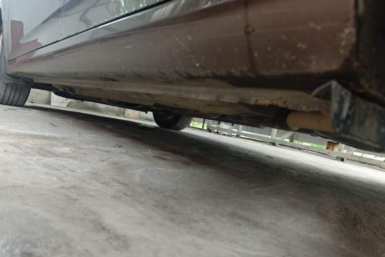 Used Baojun 630 2014 1.5L automatic comfort version Chassis Rear Left