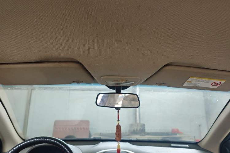 Used Baojun 630 2014 1.5L automatic comfort version Headliner