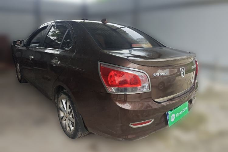 Used Baojun 630 2014 1.5L automatic comfort version Rear Left 45 Deg