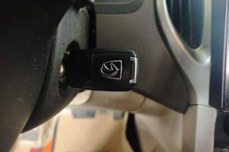 Used Baojun 630 2014 1.5L automatic comfort version Vehicle Key