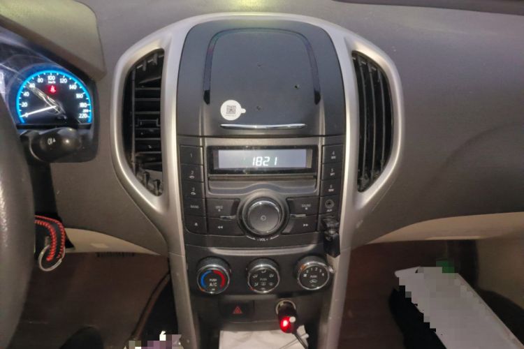 Used Baojun 630 2014 1.5L automatic comfort version Audio And AC Panel