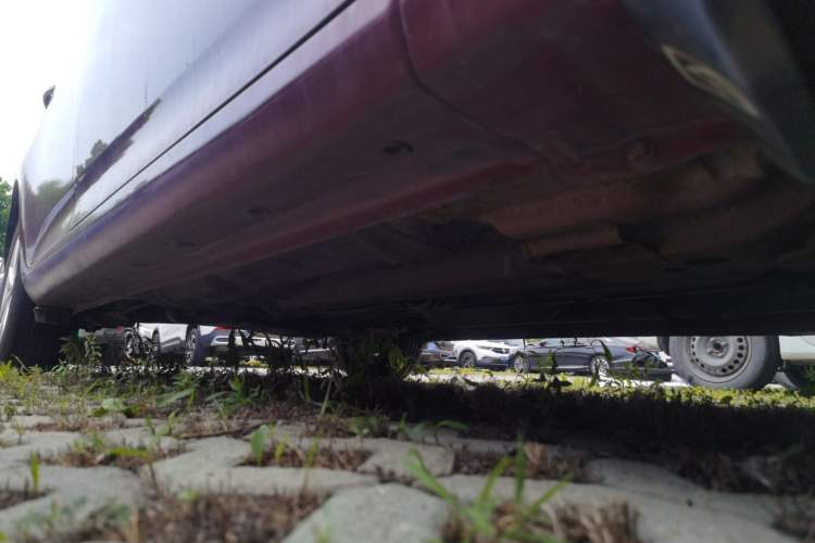 Used Baojun 630 2014 1.5L manual Comfort trim level Chassis Front Right
