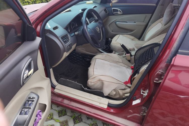 Used Baojun 630 2014 1.5L manual Comfort trim level Driver Seat