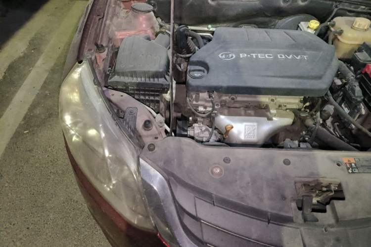 Used Baojun 630 2014 1.5L automatic comfort version Engine Bay Right