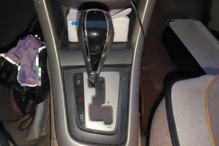 Used Baojun 630 2014 1.5L automatic comfort version Gear Lever
