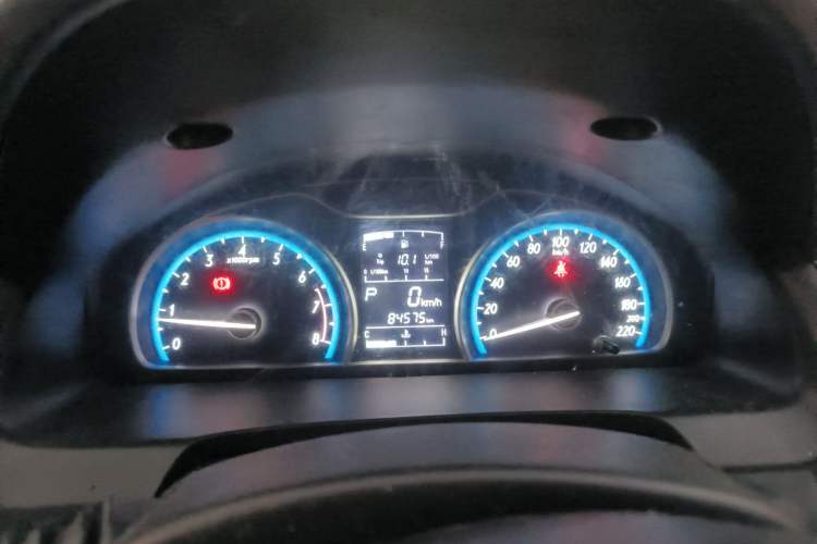 Used Baojun 630 2014 1.5L automatic comfort version Instrument Cluster