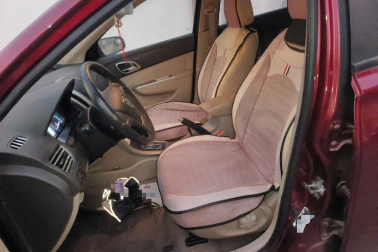 Used Baojun 630 2014 1.5L automatic comfort version Left Front Seat