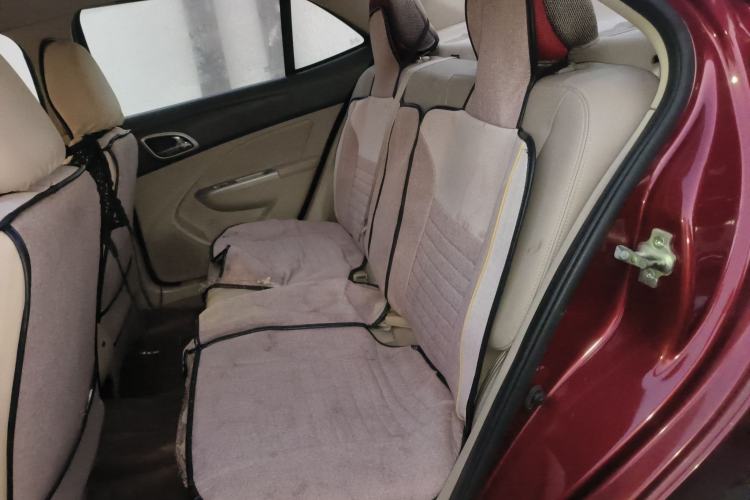 Used Baojun 630 2014 1.5L automatic comfort version Left Rear Seat