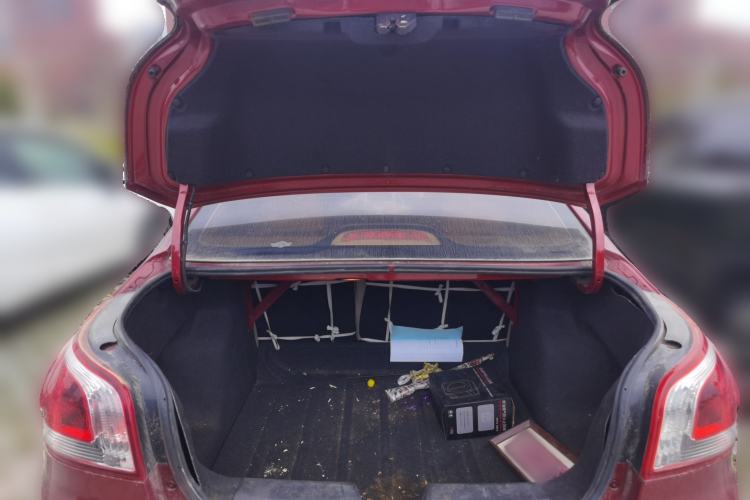 Used Baojun 630 2014 1.5L manual Comfort trim level Trunk