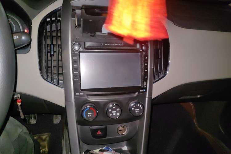 Used Baojun 630 2014 1.5L manual standard version Audio And AC Panel